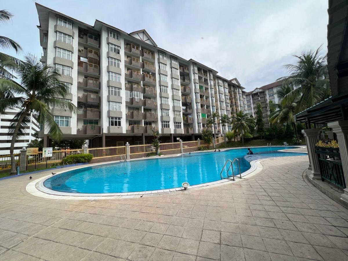 Hijauan Studio Unit @ Ocean View Resort Port Dickson Bagian luar foto